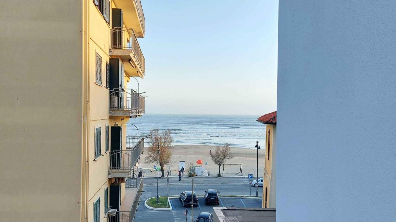 Sweet Home & Wellness Affittacamere Nettuno Kültér fotó