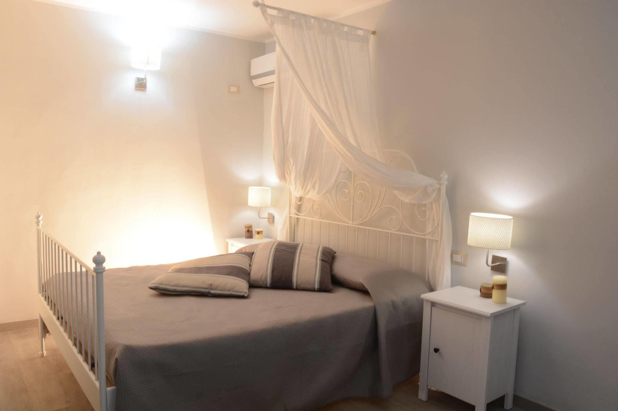 Sweet Home & Wellness Affittacamere Nettuno Kültér fotó